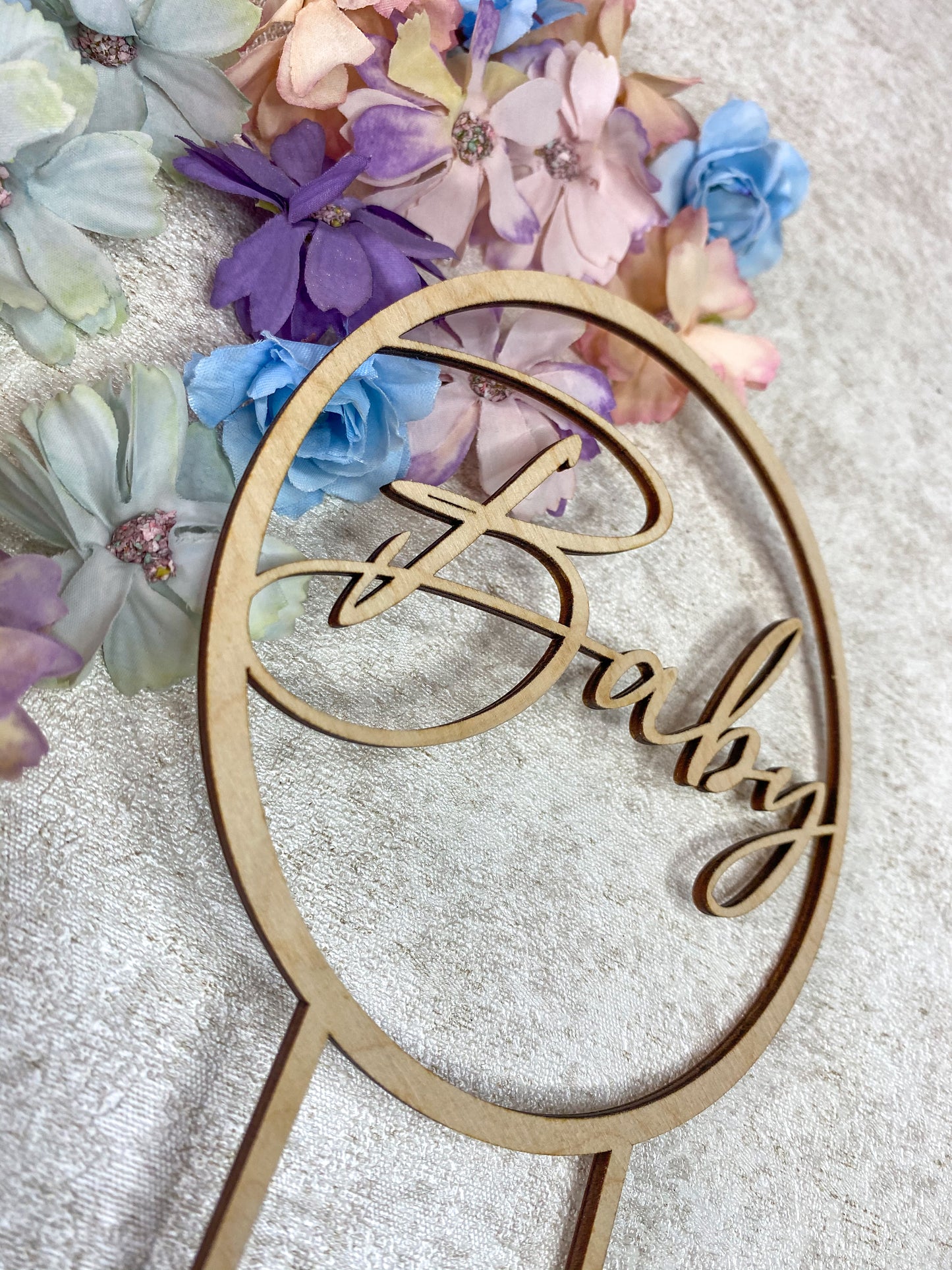 Baby shower cake | Hey Baby | Baby Cake | Baby shower decor | Baby shower party | Party decor | Cake topper | Gender Reveal | Oh Baby